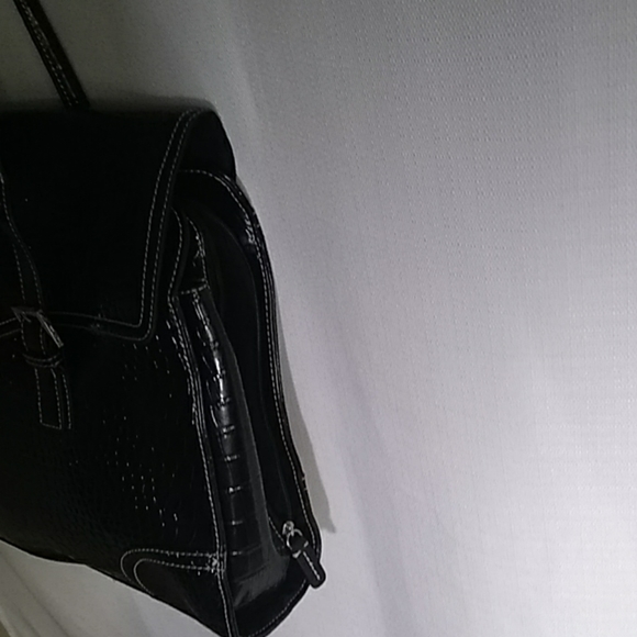 Liz Claiborne Black Purse - Picture 3 of 8